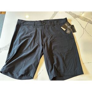 Travis Mathew Carlsbad Golf Shorts NWT Black Men’s Sz 40